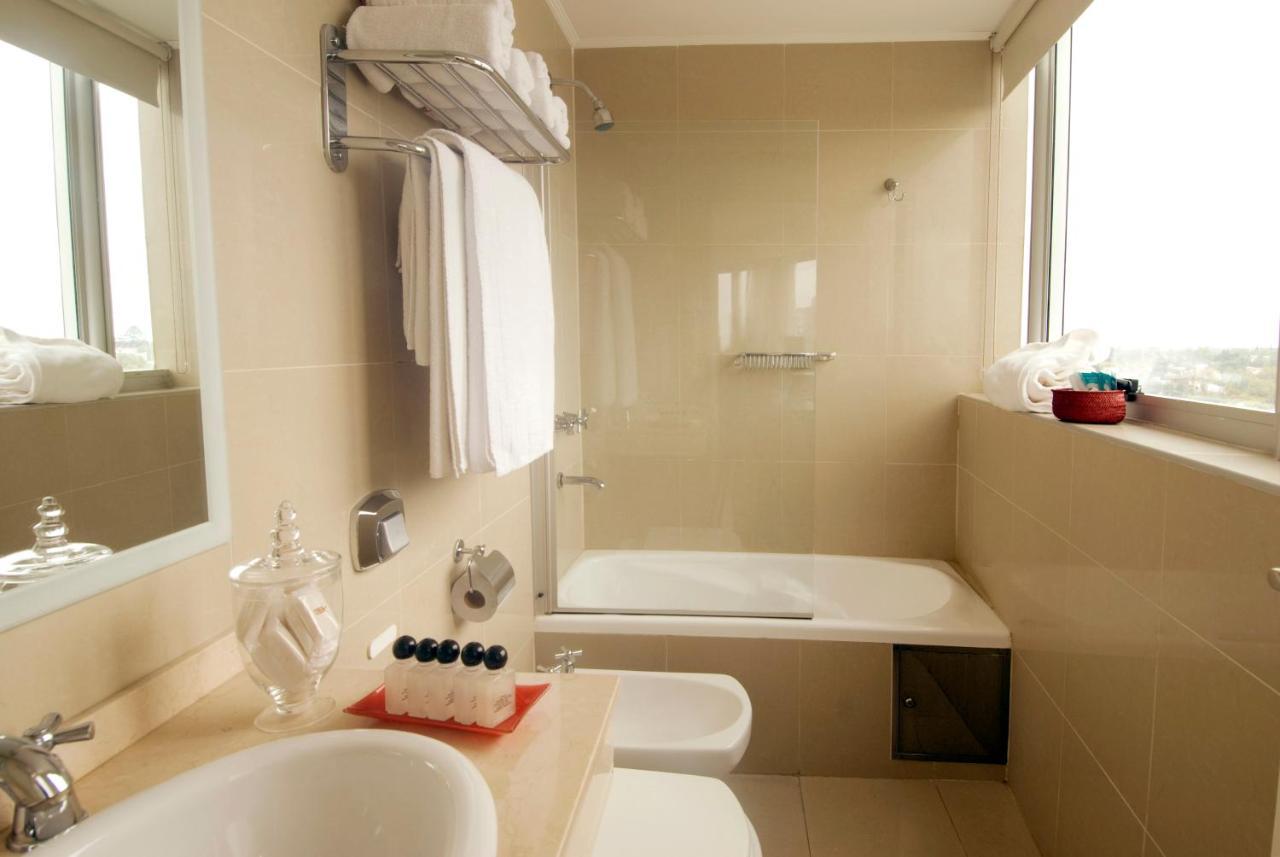 Plaza Suites Campana Extérieur photo