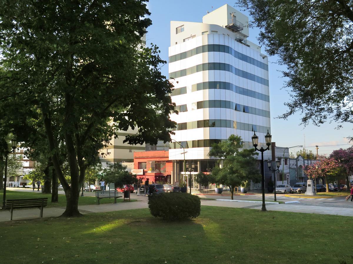 Plaza Suites Campana Extérieur photo