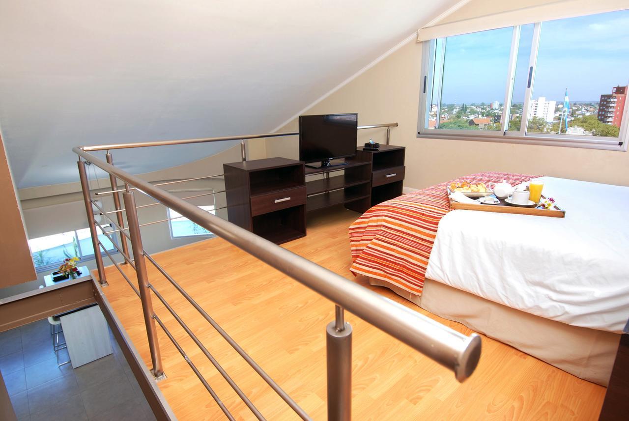 Plaza Suites Campana Extérieur photo